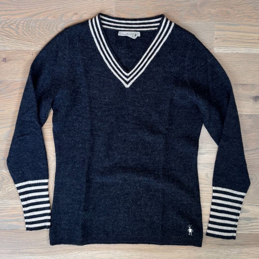 Smartwool Striped V Neck Sweater Merino Wool Charcoal Whites Womens Size Small